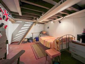 Photo 13- click for photo gallery